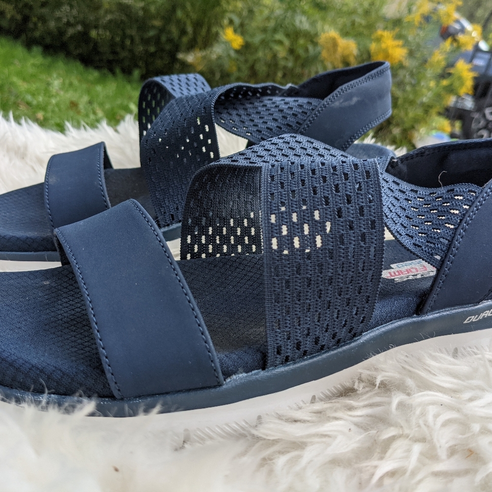 Skechers Memory Foam Navy Blue Sandals Size 8 Gem